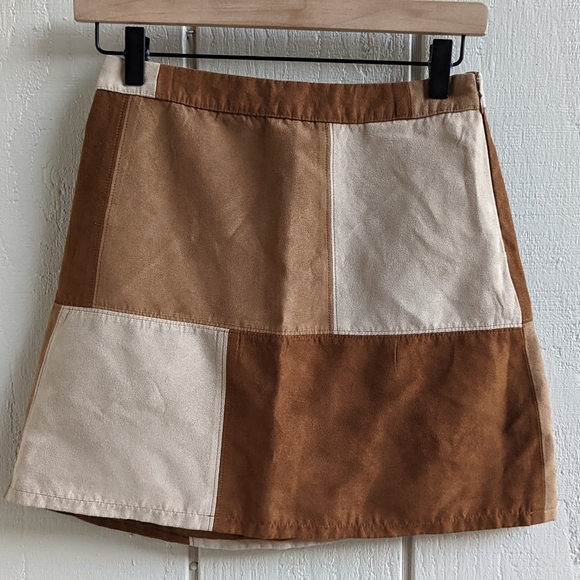 Hollister Faux suede color block mini skirt - Picture 3 of 4
